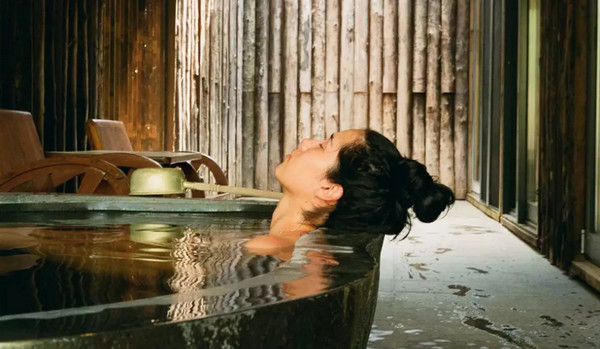 Onsen là gì? những quy tắc thú vị khi tắm Onsen Nhật Bản